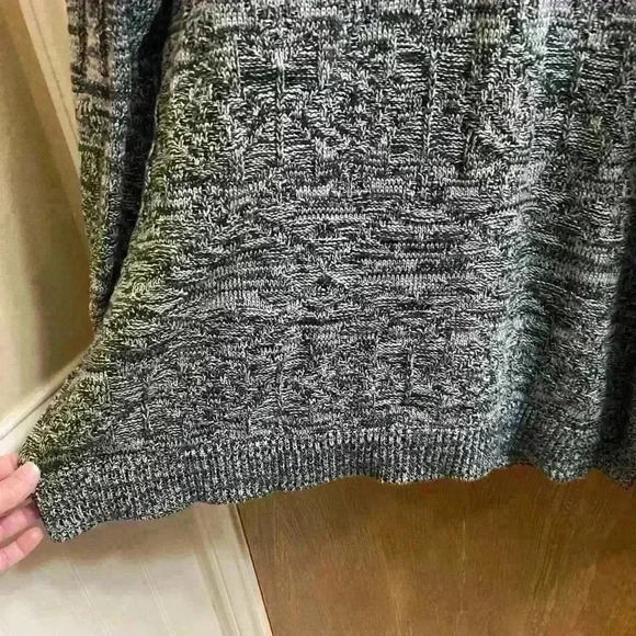 PacSun Gray Crewneck Sweater - Picture 3 of 9